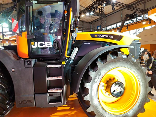 JCB, საშუალო, სიმძლავრის, ტრაქტორი