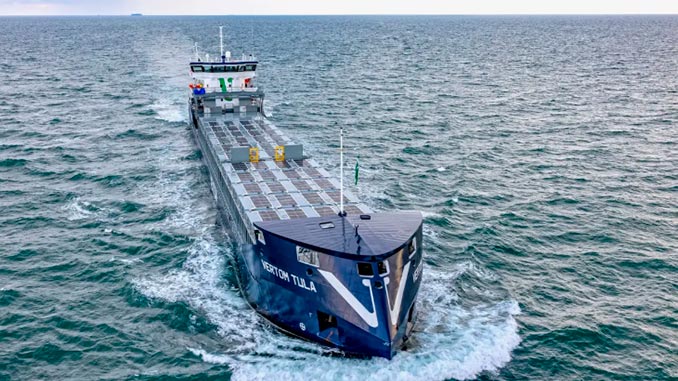 სატვირთო, გემი, მზის, პანელები