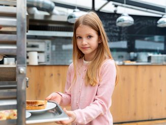 სკოლა, კვება, ფერმერი, ყაზახეთი