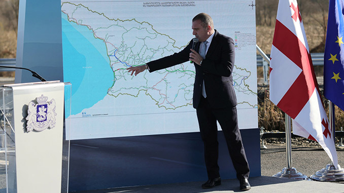 მაგისტრალი, გზა, ინფრასტრუქტურა