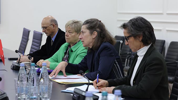 შვეიცარიის, ელჩი