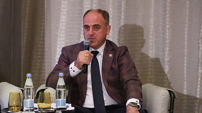 სემეკი, დისკუსია, ნარმანია